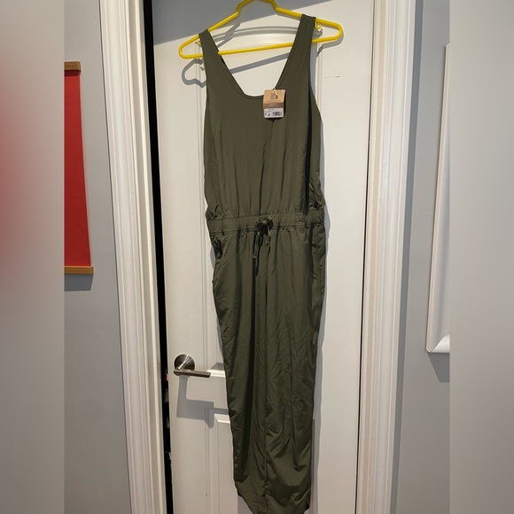 Patagonia Fleetwith Romper Basin Green Women’s M NWT - Picture 2 of 2